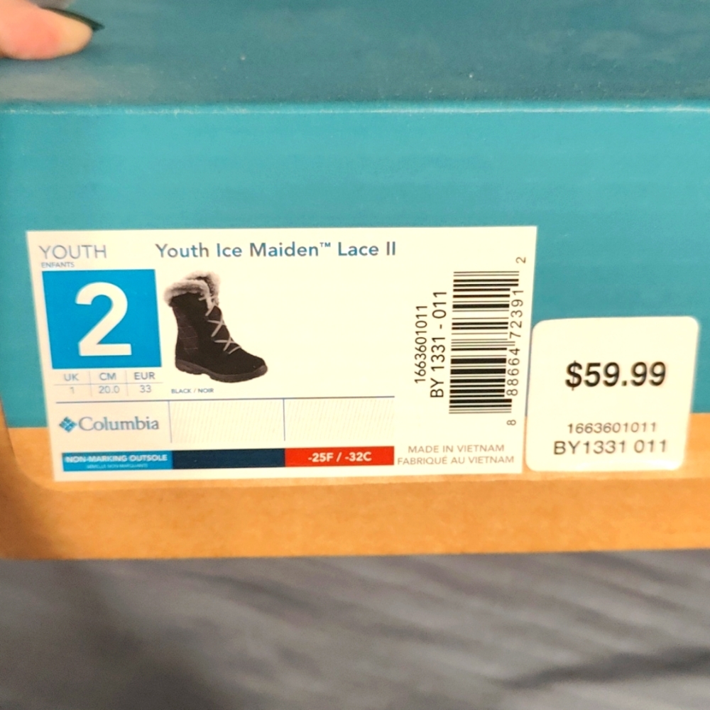 Columbia "youth" snow boot, size 2